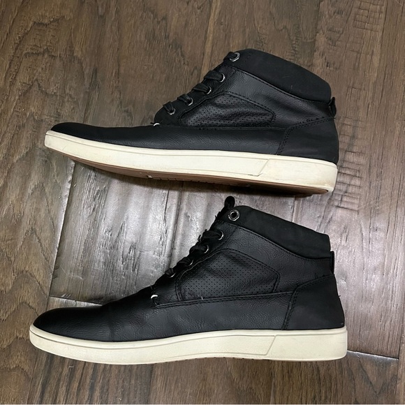 Steve Madden Shoes - Picture 4 of 8